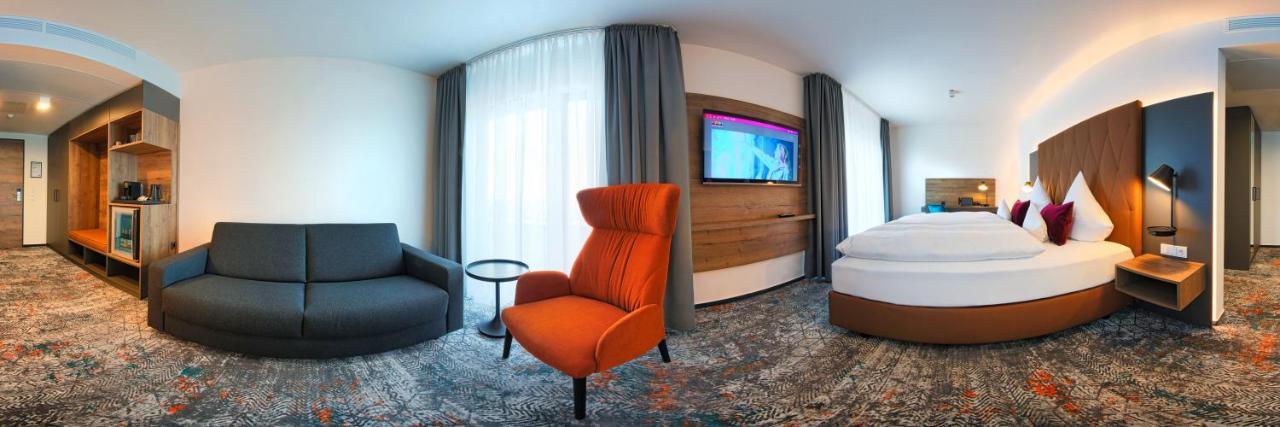 Emils Hotel Pirmasens Buitenkant foto