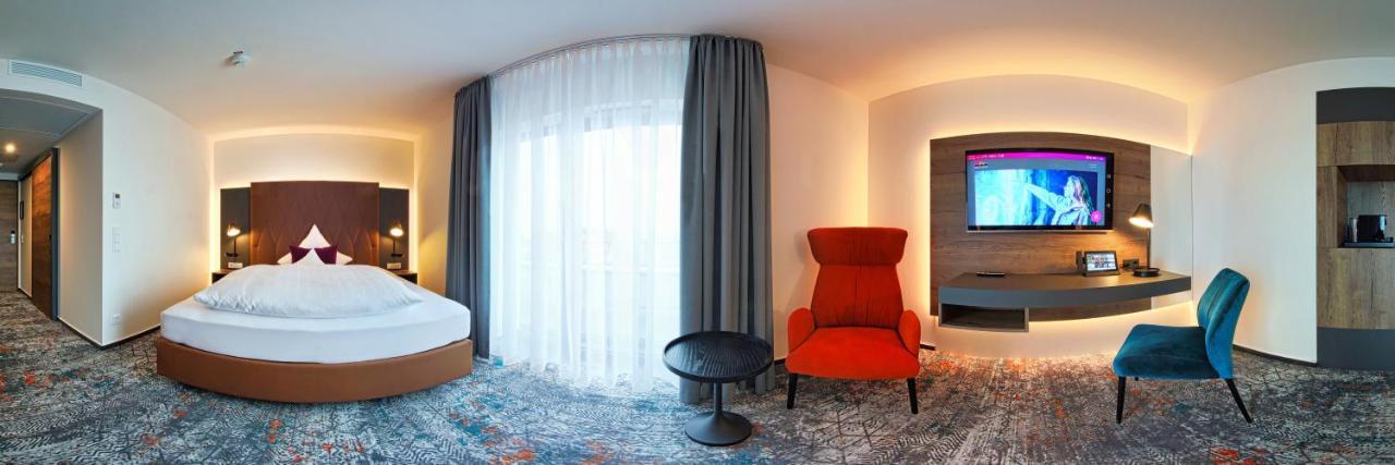 Emils Hotel Pirmasens Buitenkant foto